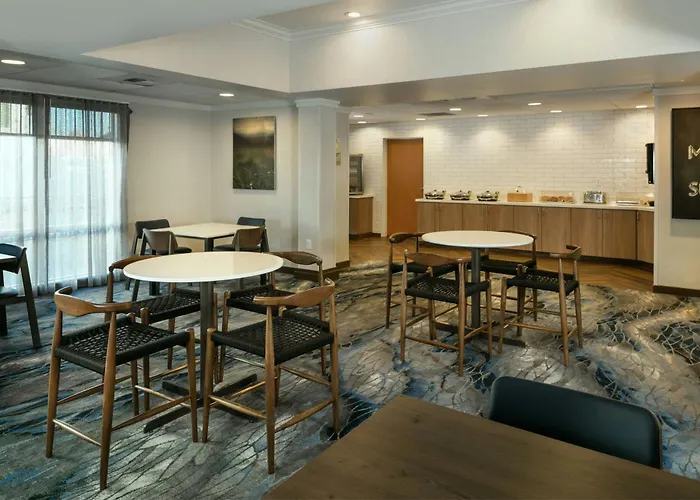 Fairfield Inn & Suites By Marriott Anchorage Midtown